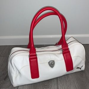 Puma bag!! It’s a great bag from an older line of Puma.